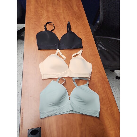 Lively Set of 3 Bras Green Black & Neutral Beige Size 38C - Picture 1 of 9